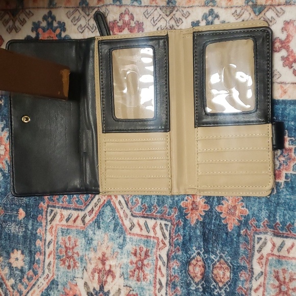 Kate Landry Wallet - Picture 6 of 6